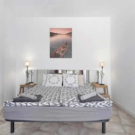Apartment Flores4 *