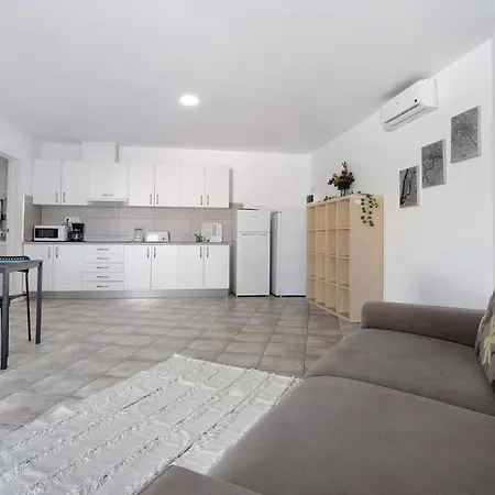 Lägenhet Flores4 San Bartolomé