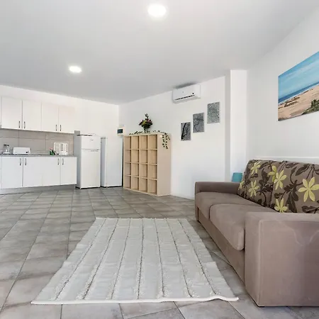 Apartment Flores4 *